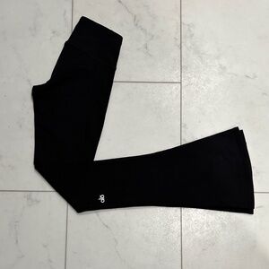 ALO  High-Waist 7/8 Bootcut Legging in Black,  SZ XXS